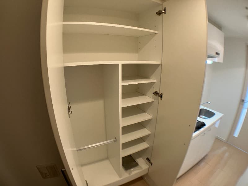 Room image 16