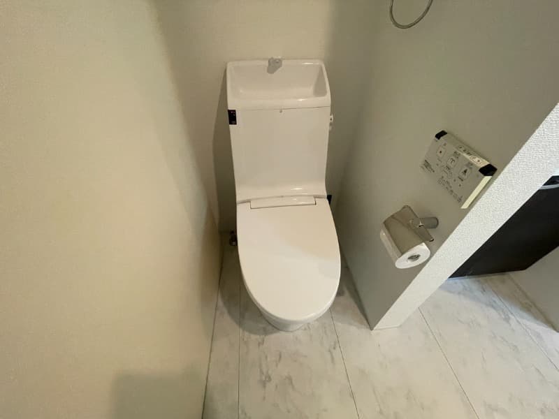 Room image 9