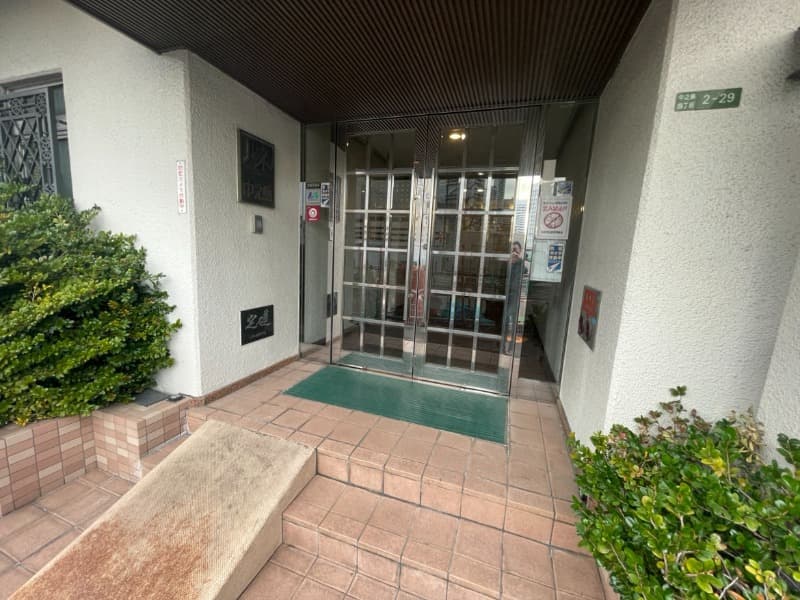 Room image 9