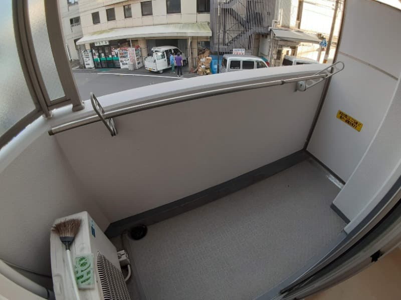 Room image 9