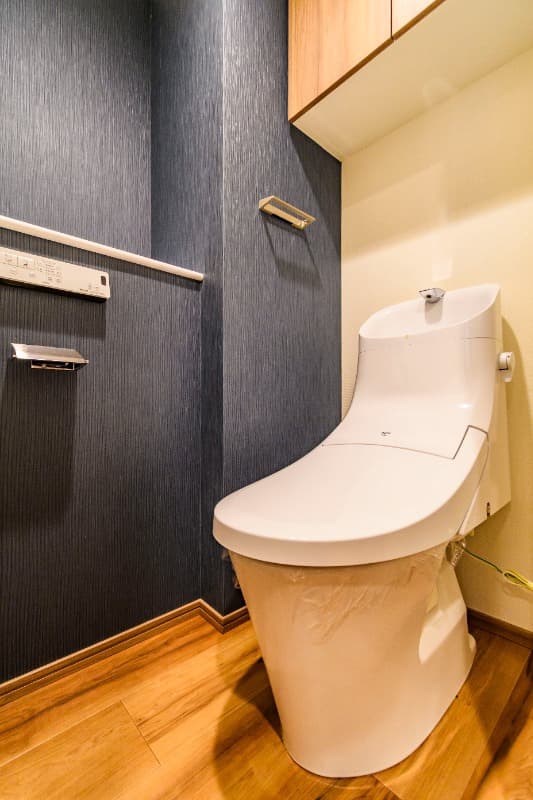 Room image 8