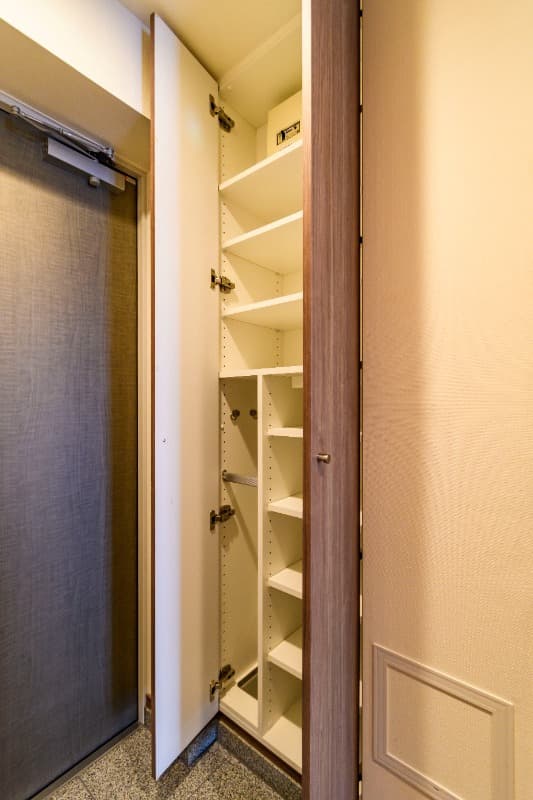 Room image 11