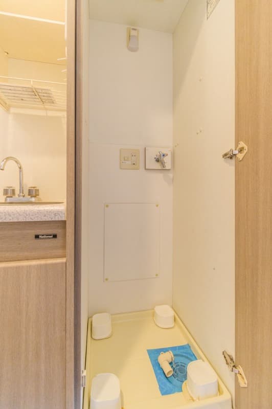 Room image 11
