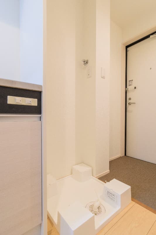 Room image 8