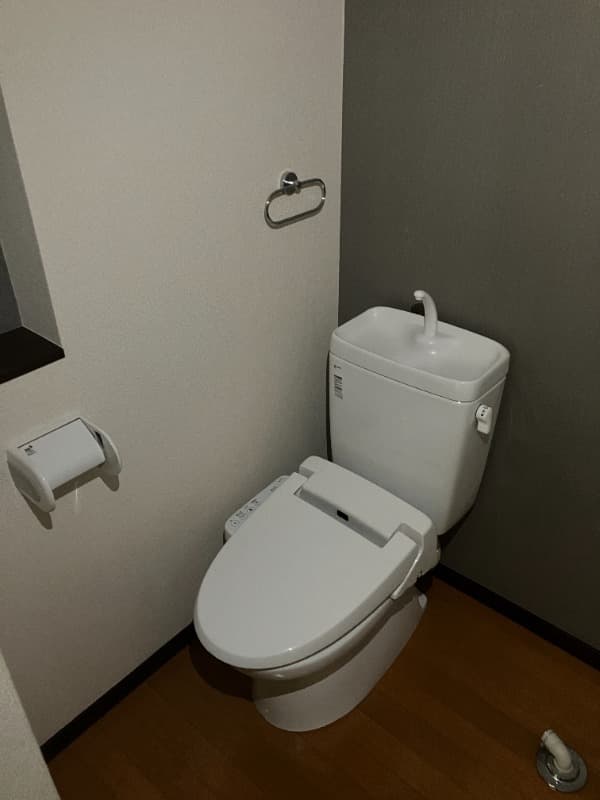 Room image 9