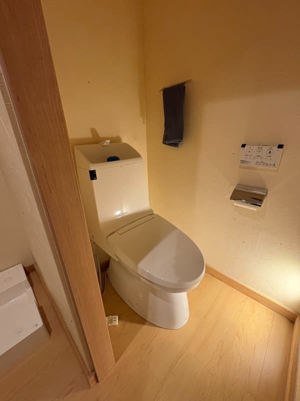 Room image 10