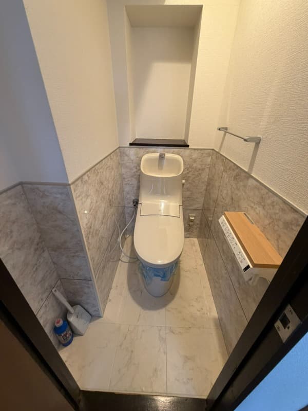 Room image 9