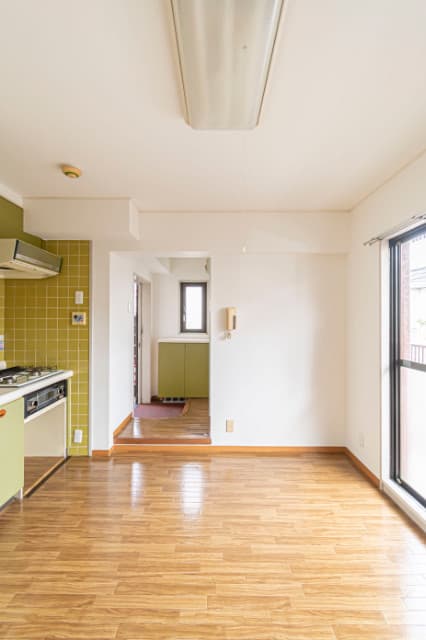 Room image 16