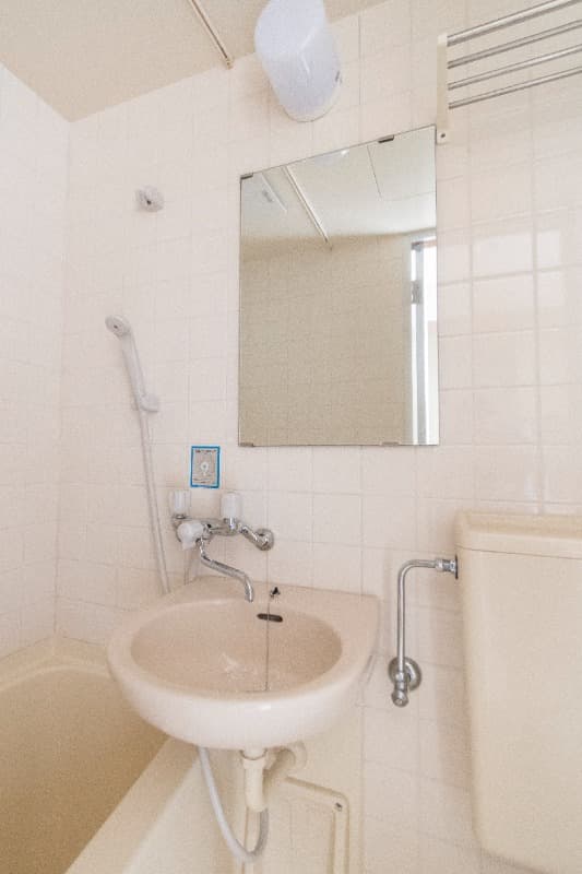 Room image 12