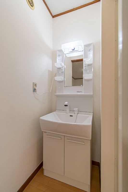 Room image 12