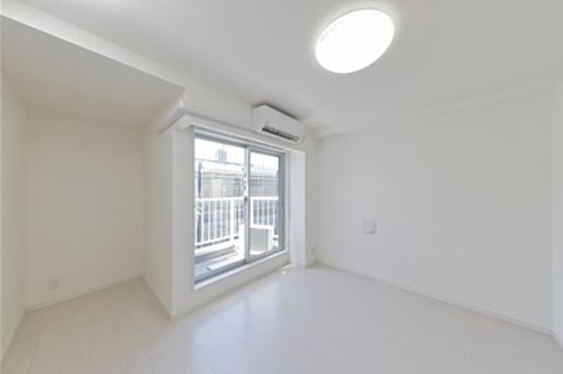 Room image 13