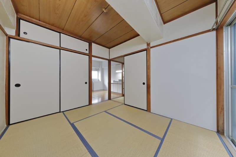 Room image 15