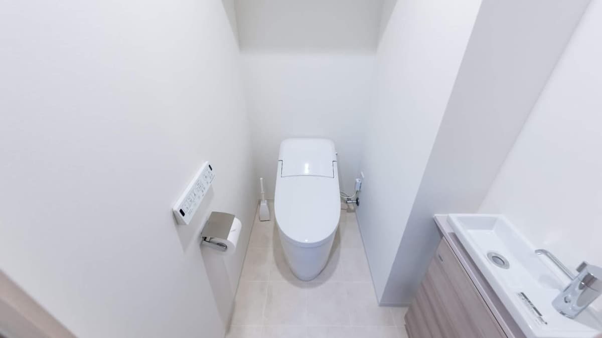 Room image 13