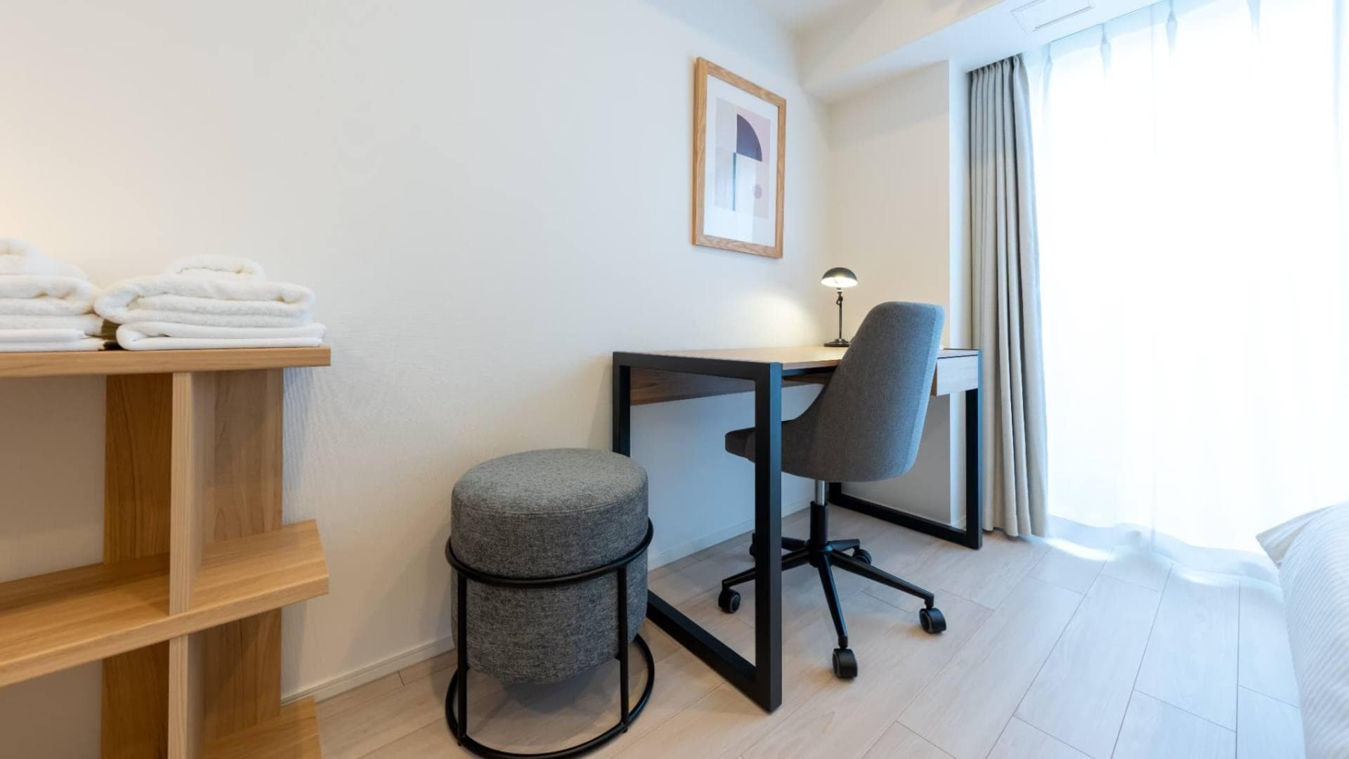 Room image 12
