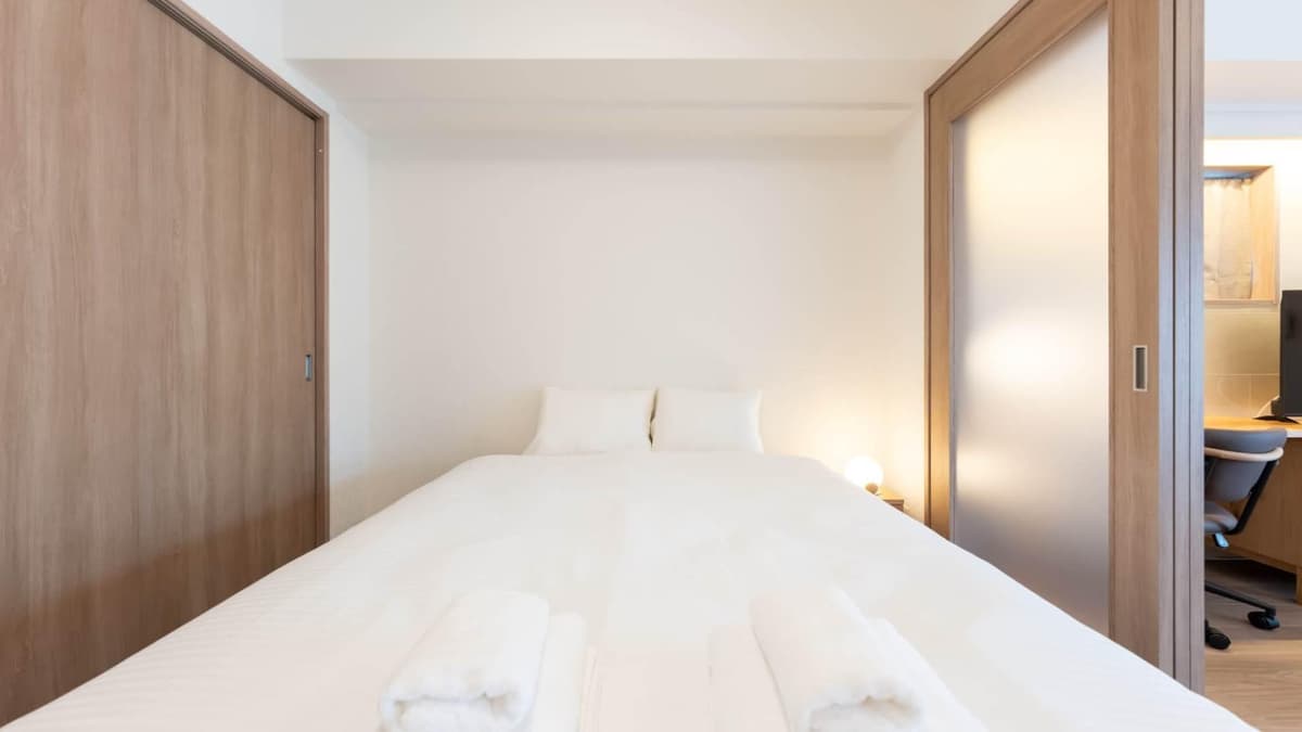 Room image 8
