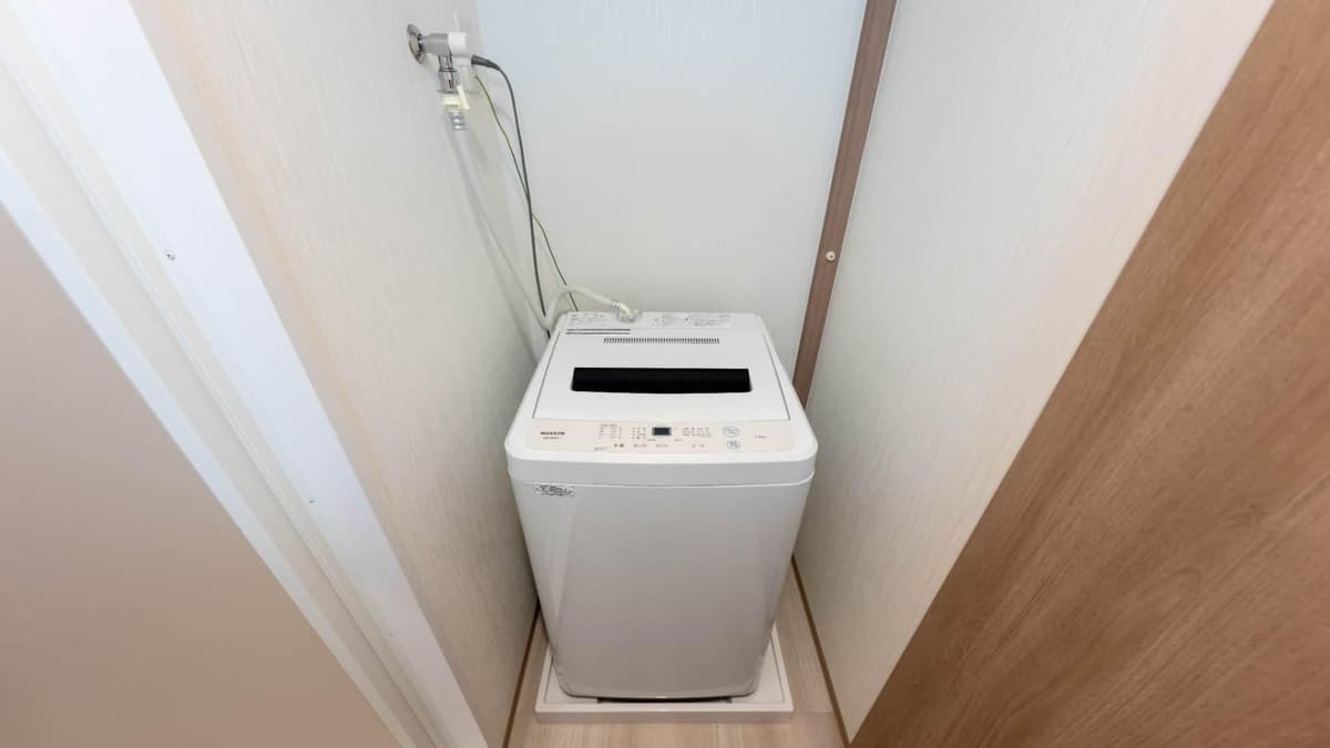Room image 16