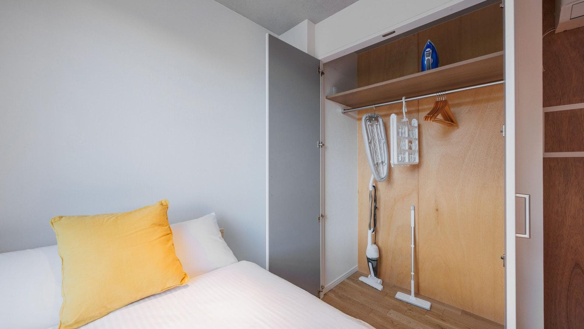 Room image 8