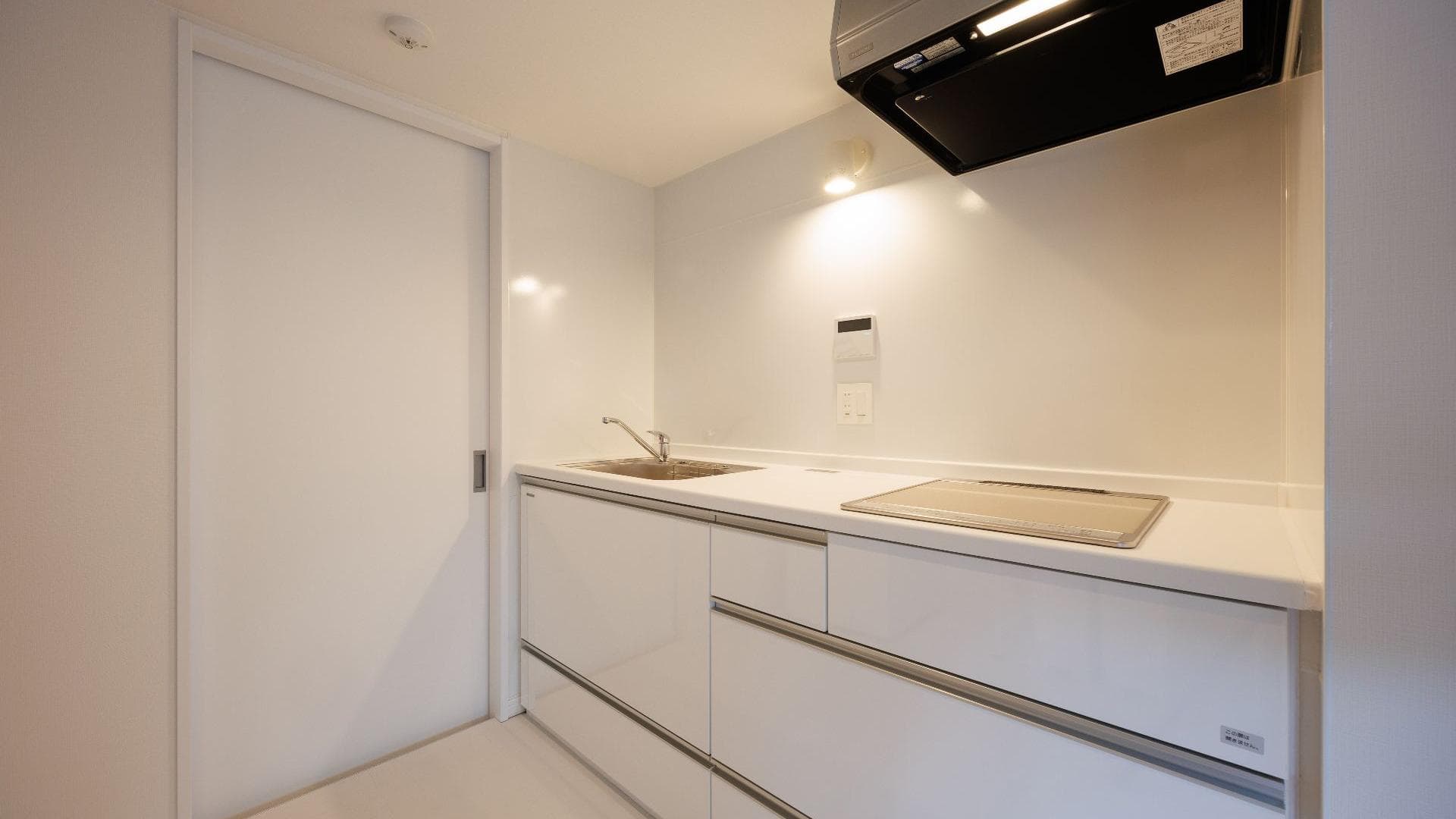 Room image 11