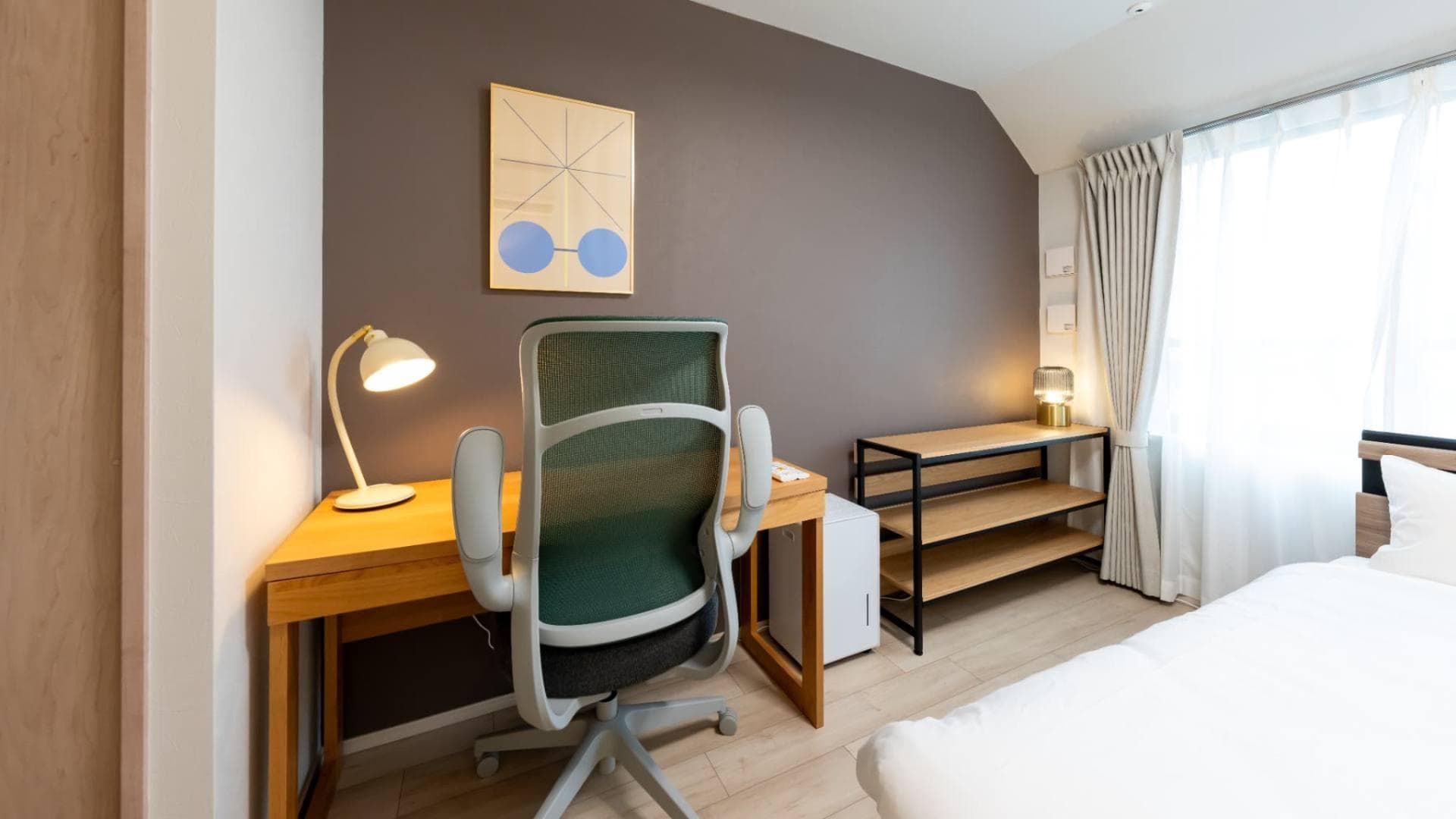 Room image 11