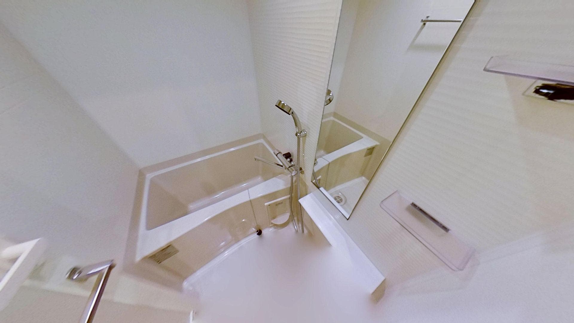 Room image 16