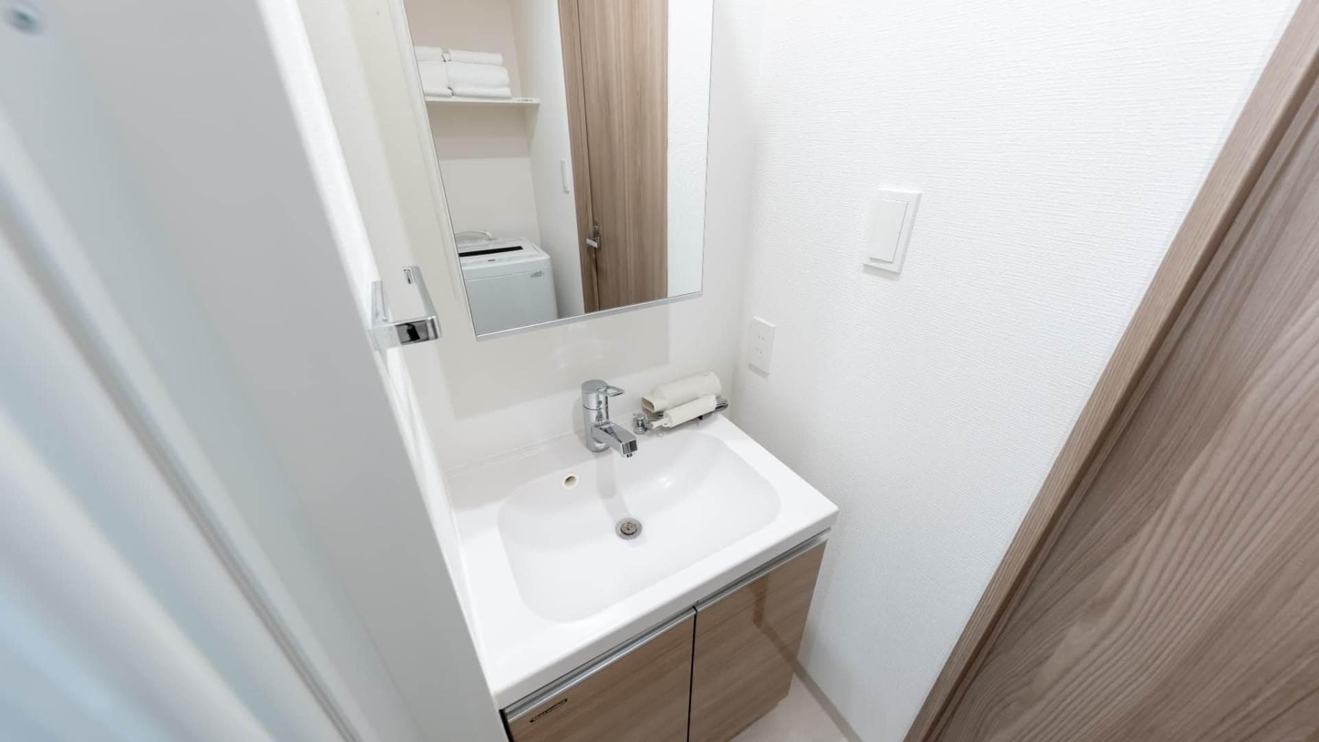 Room image 14