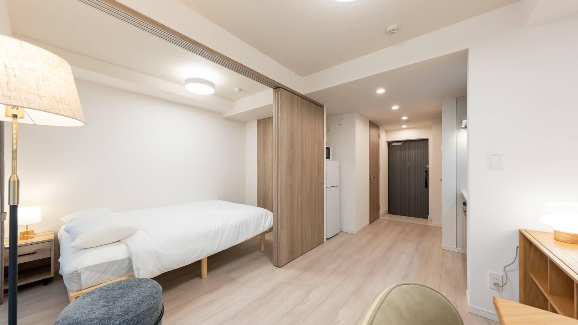 Room image 10