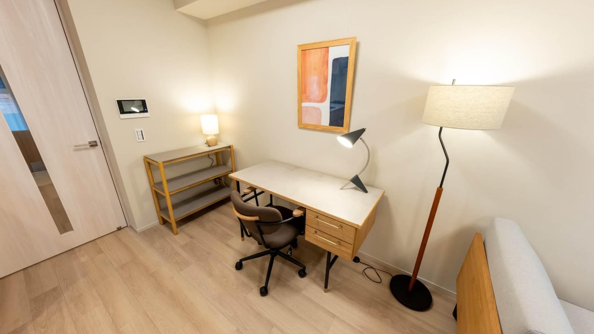 Room image 12