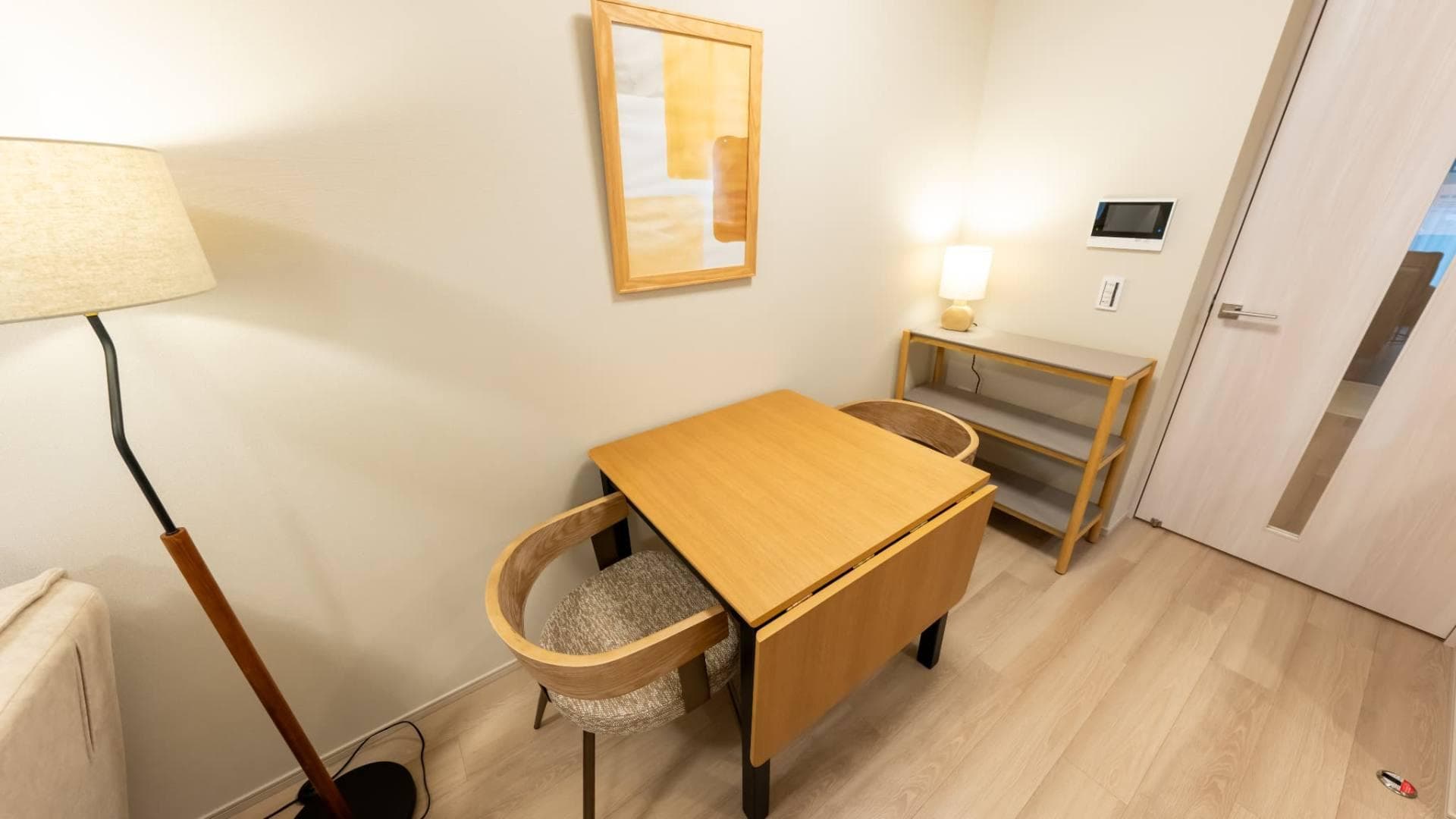 Room image 12