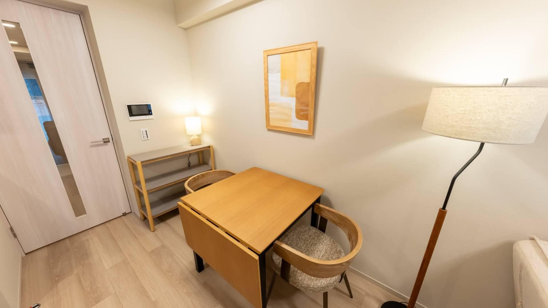 Room image 12