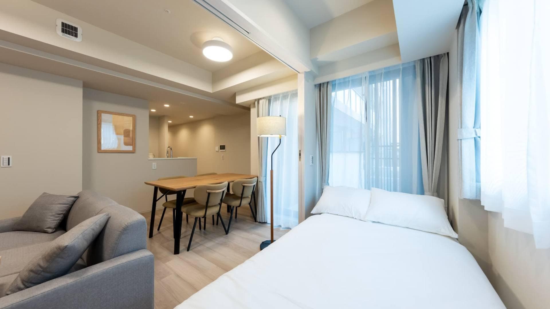 Room image 10