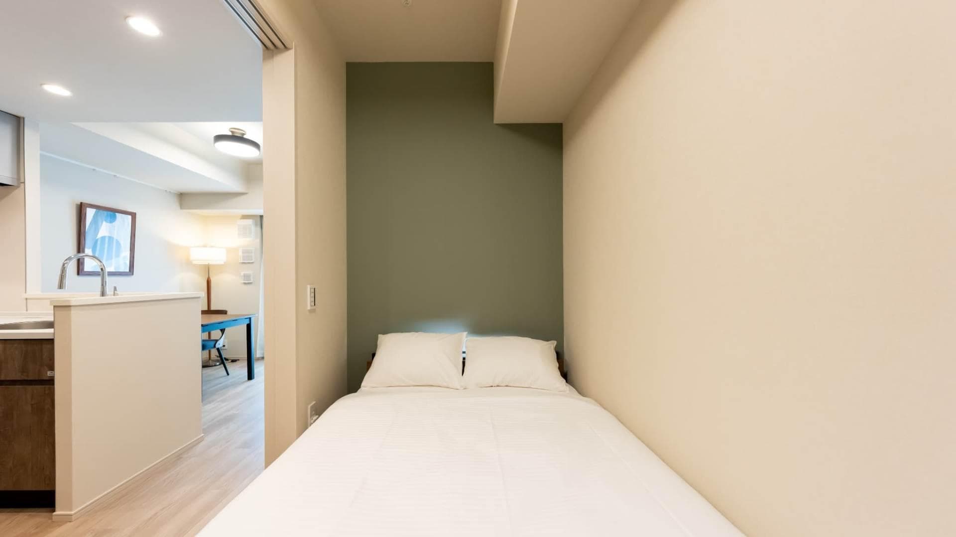 Room image 9