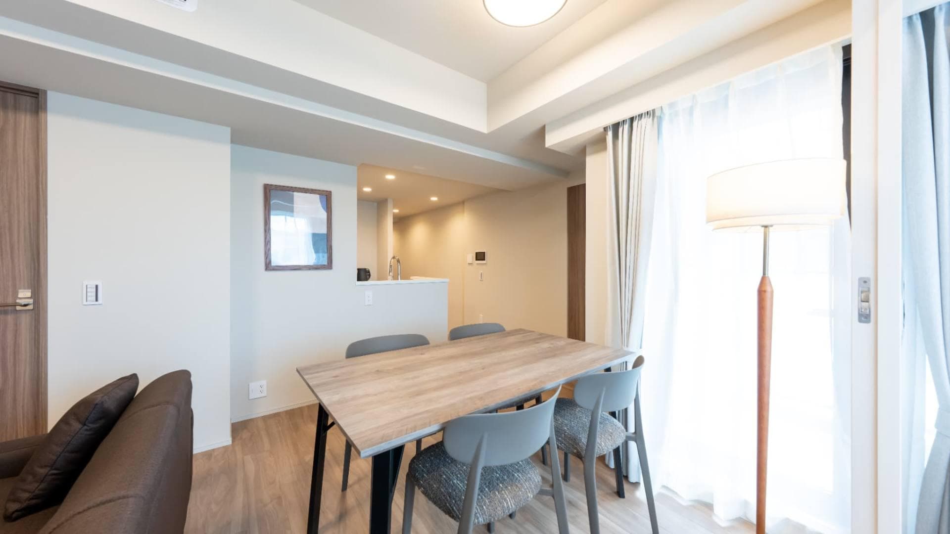 Room image 11
