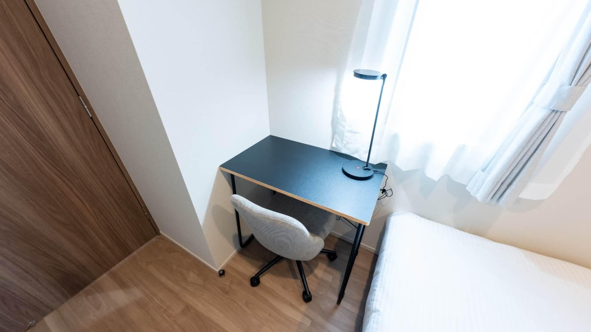 Room image 13