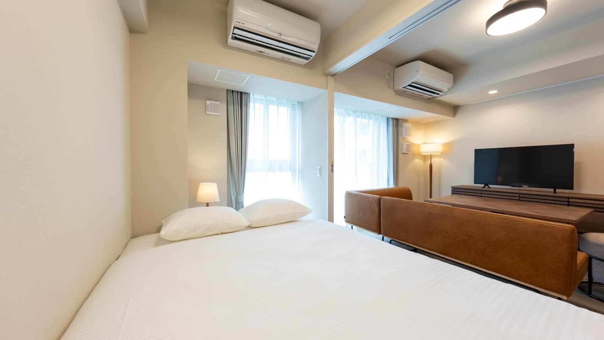 Room image 10