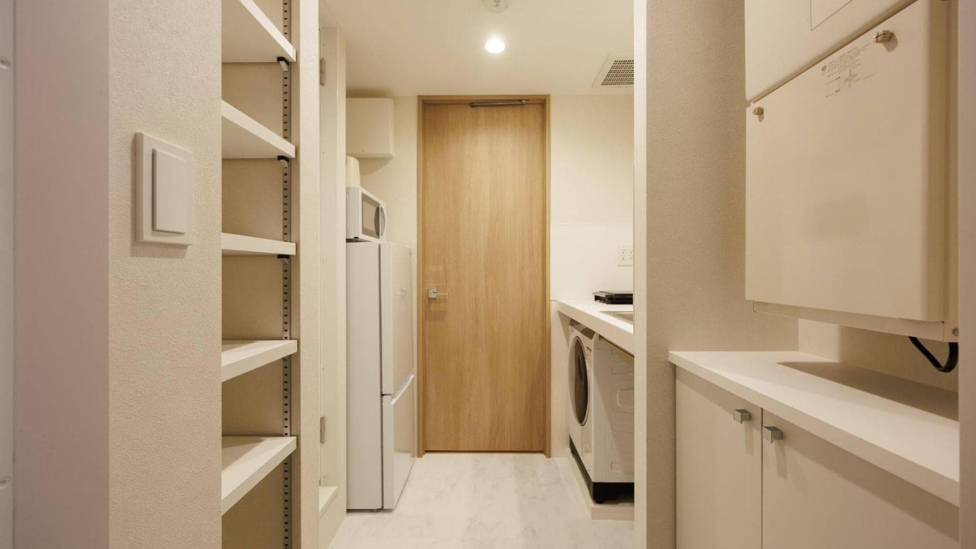 Room image 11