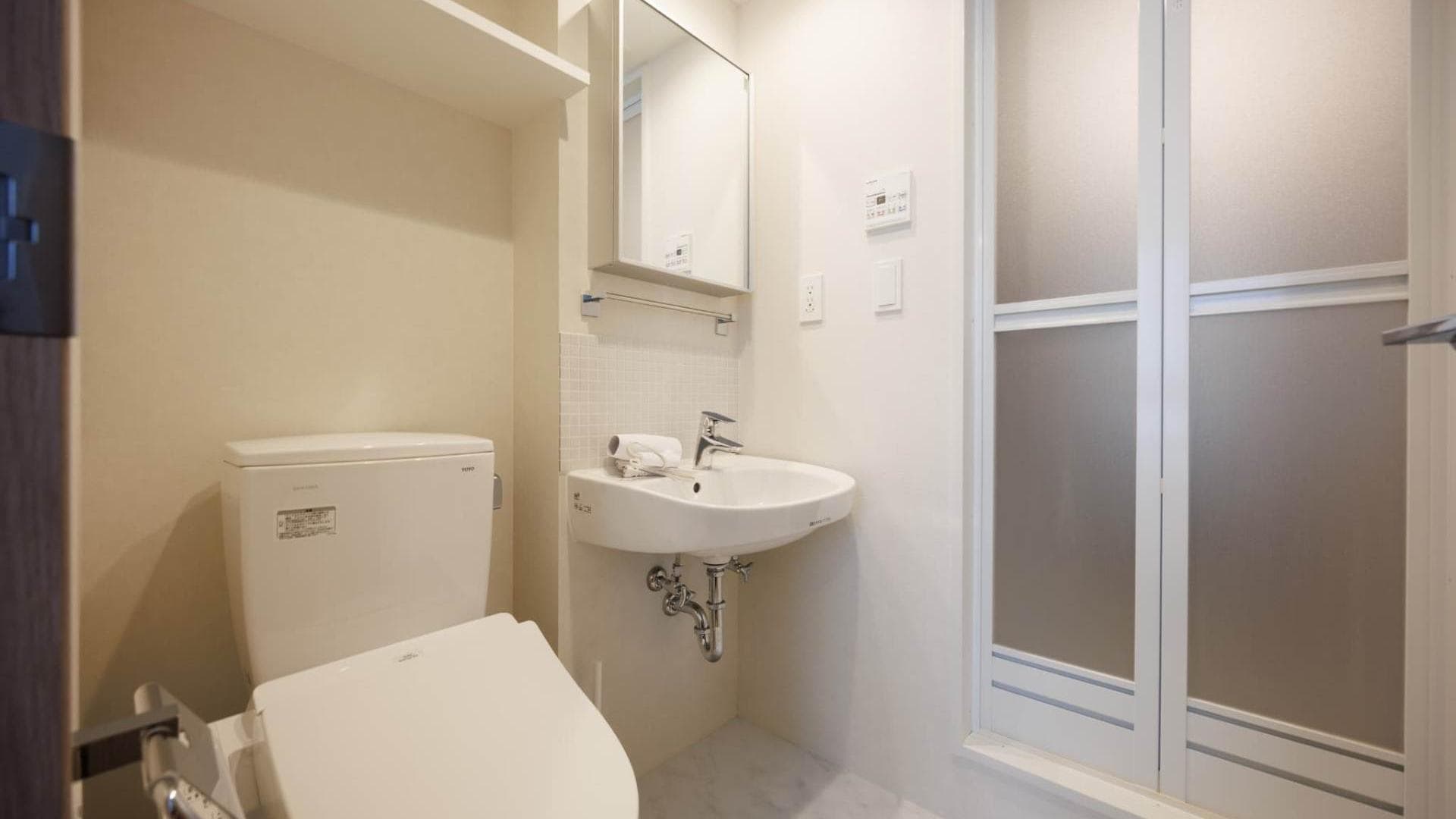 Room image 9