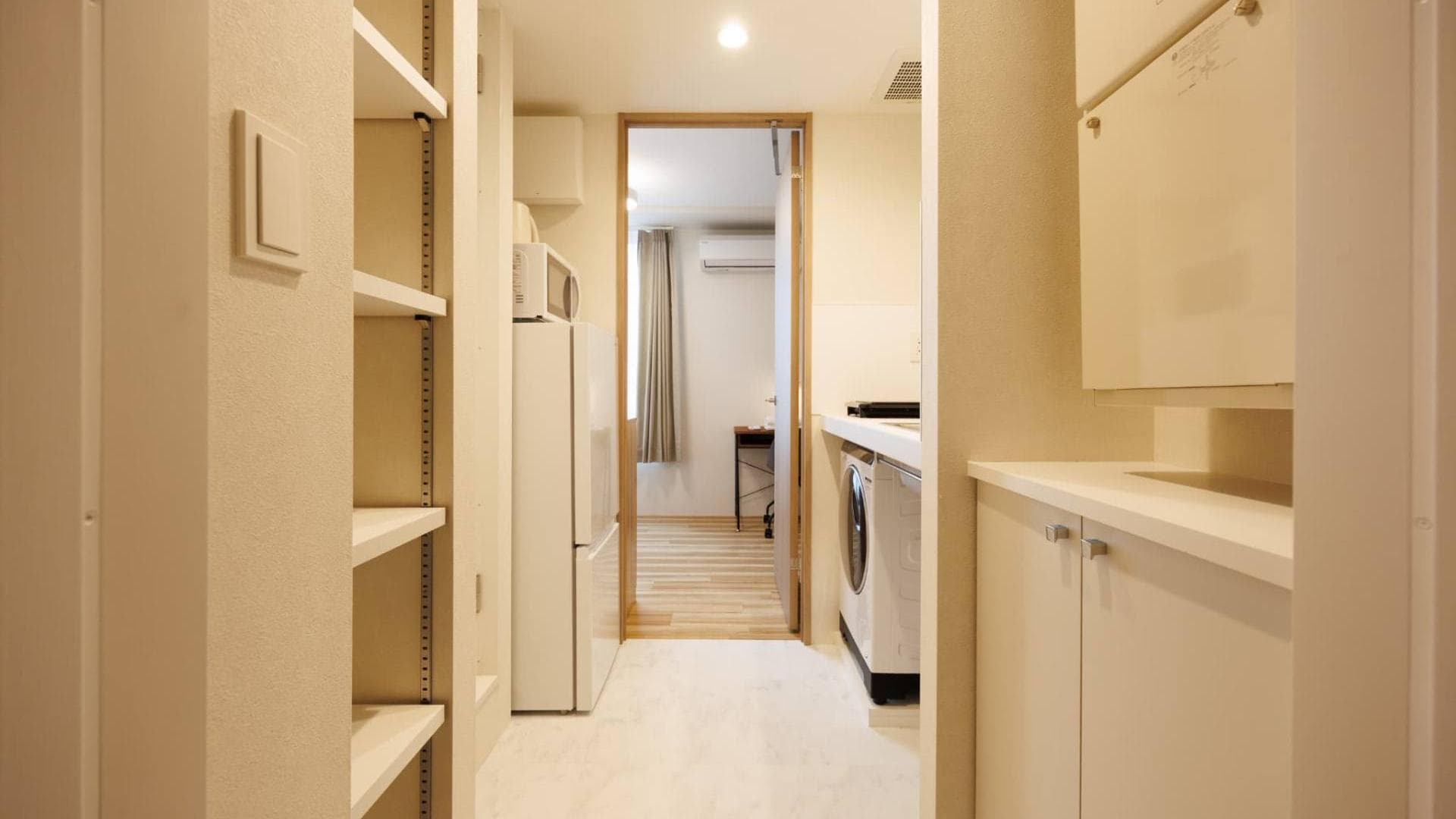 Room image 13