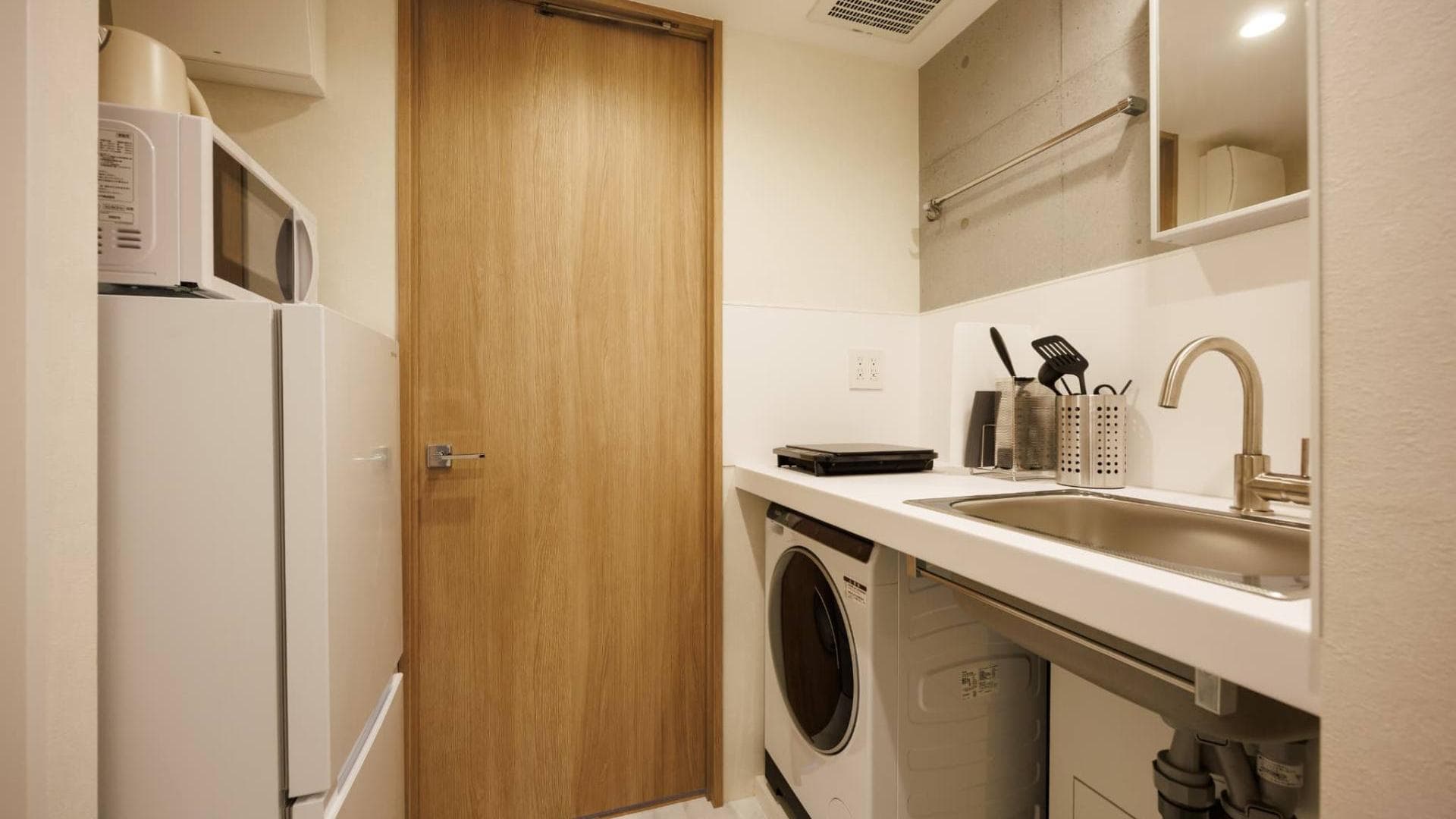 Room image 10