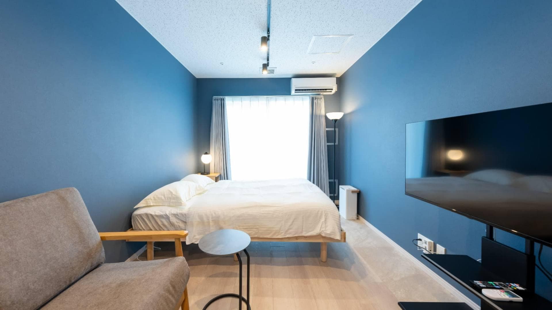 Preview interior of Koenji South