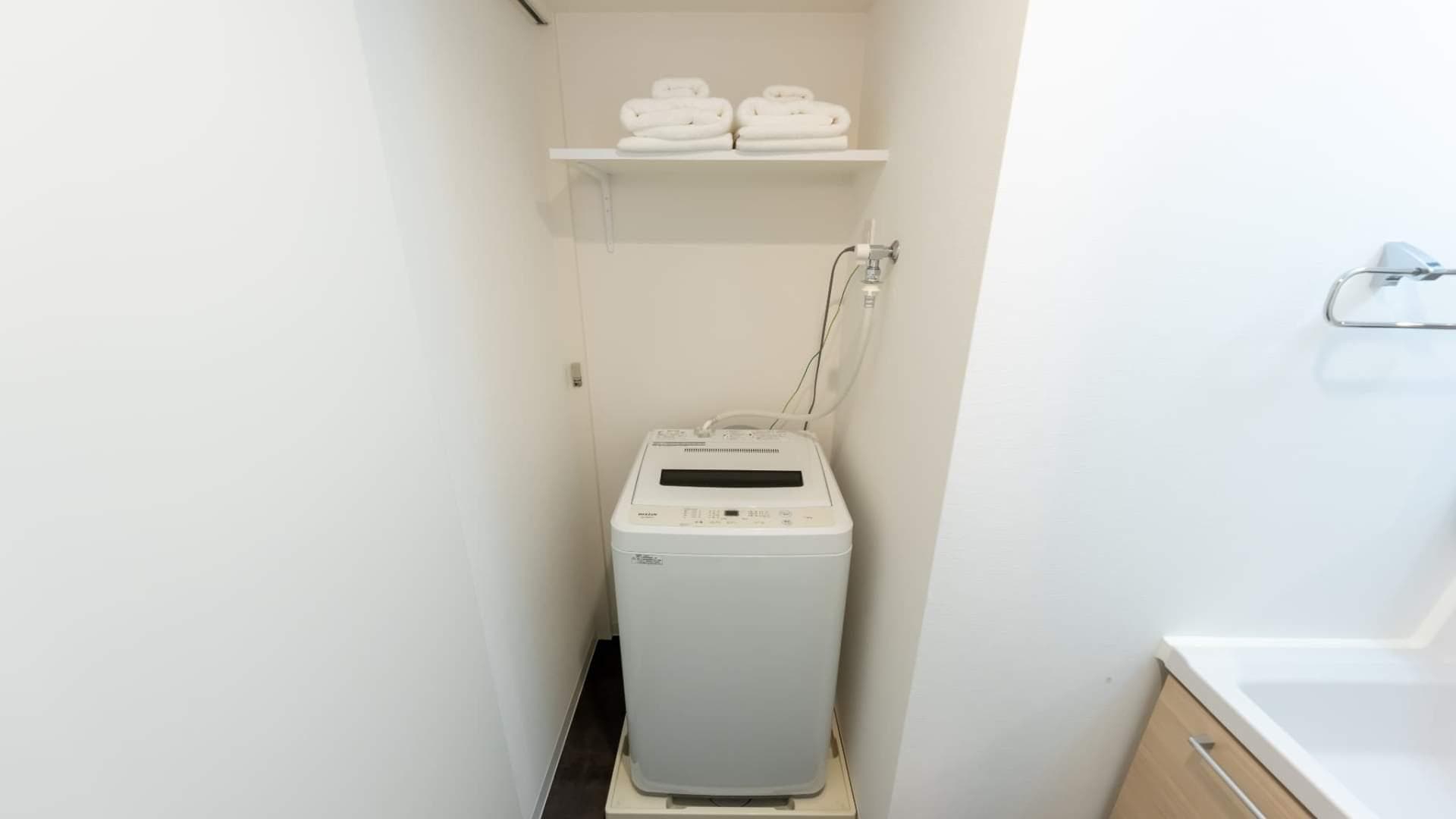 Room image 15