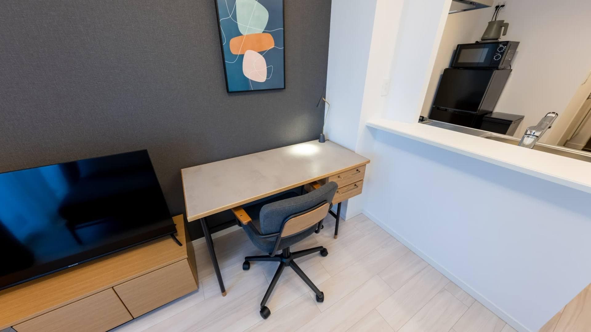 Room image 12