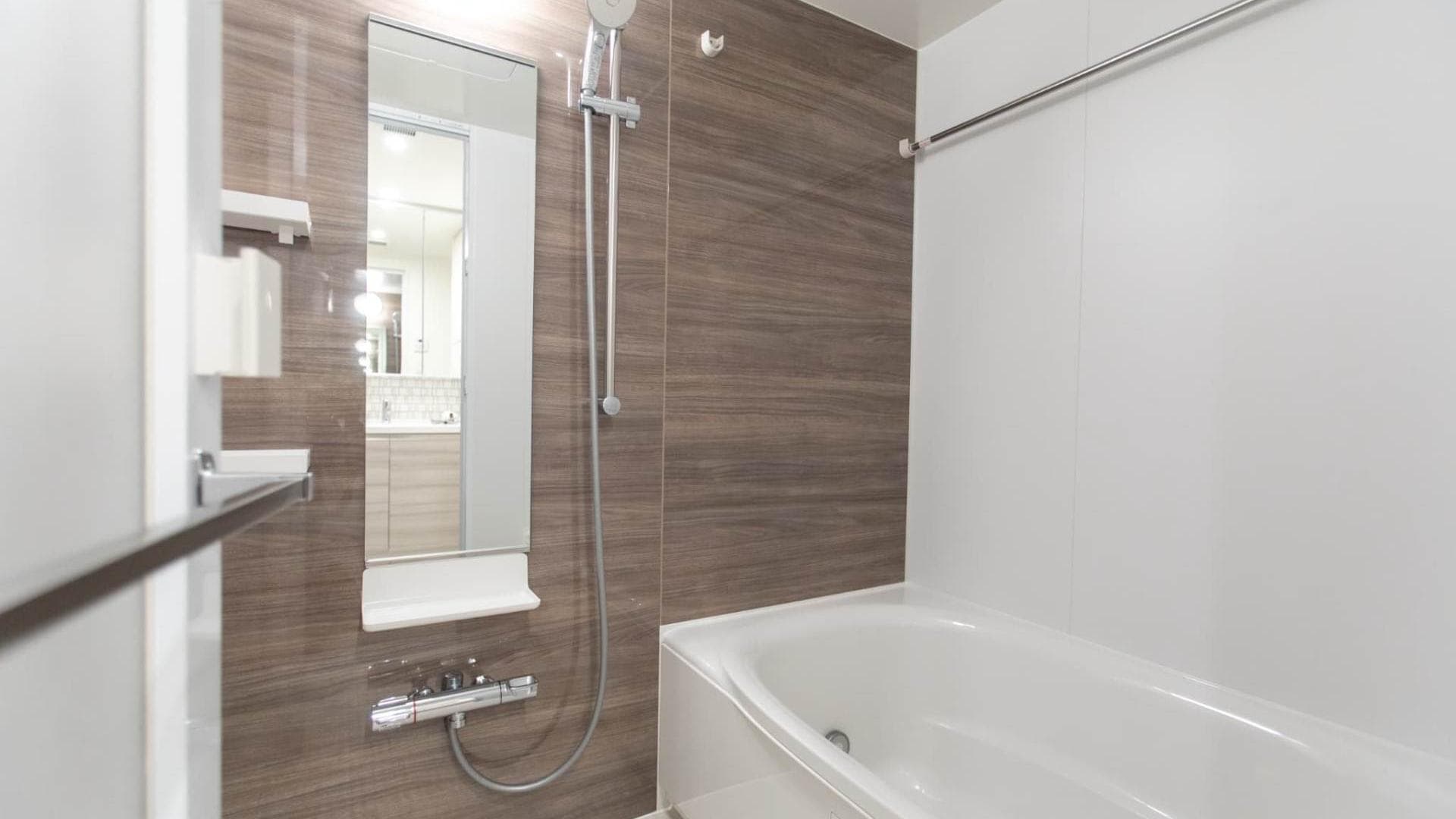 Room image 12