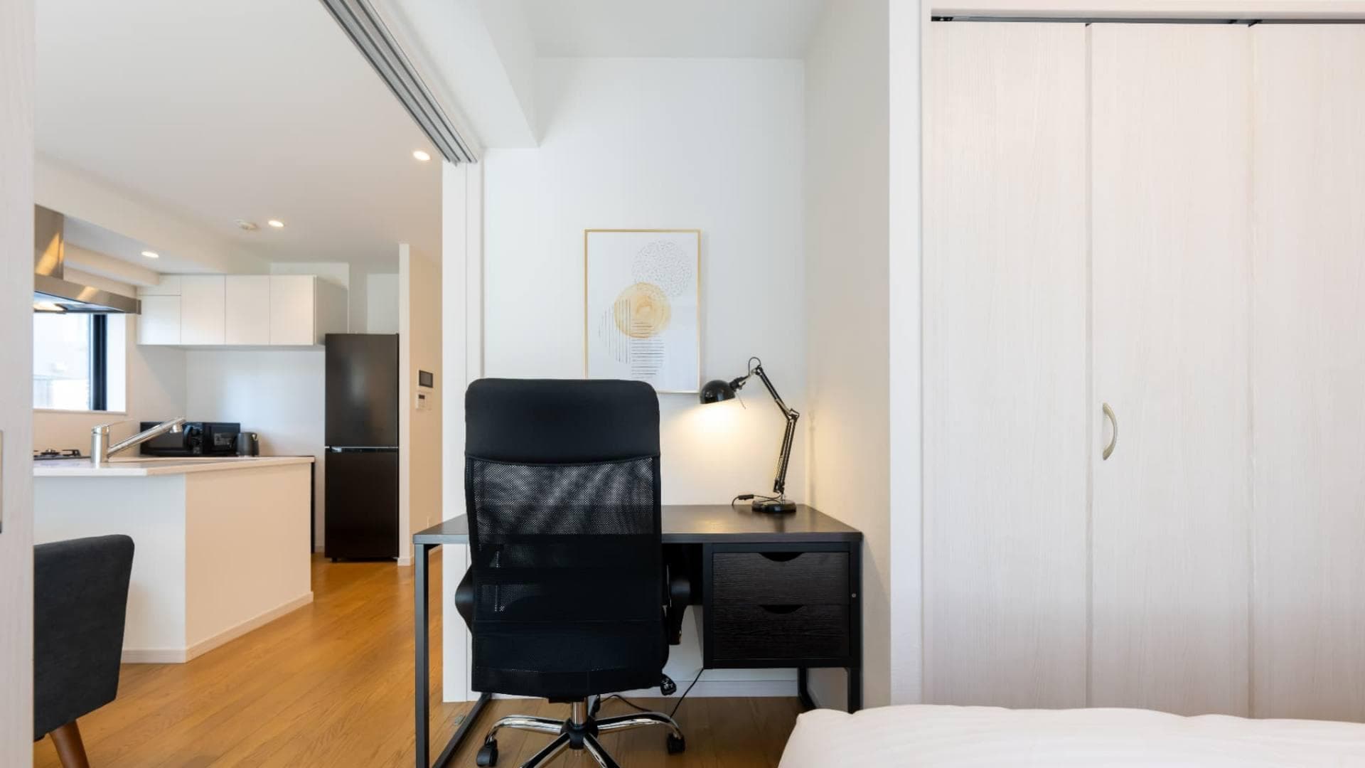 Room image 12