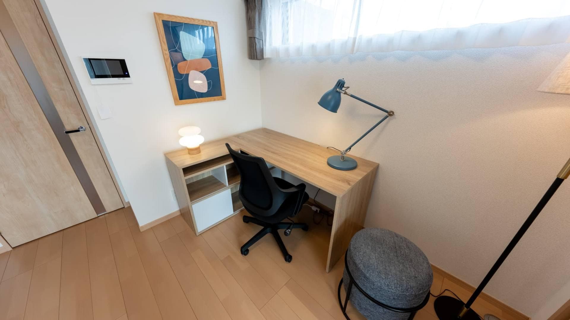 Room image 12