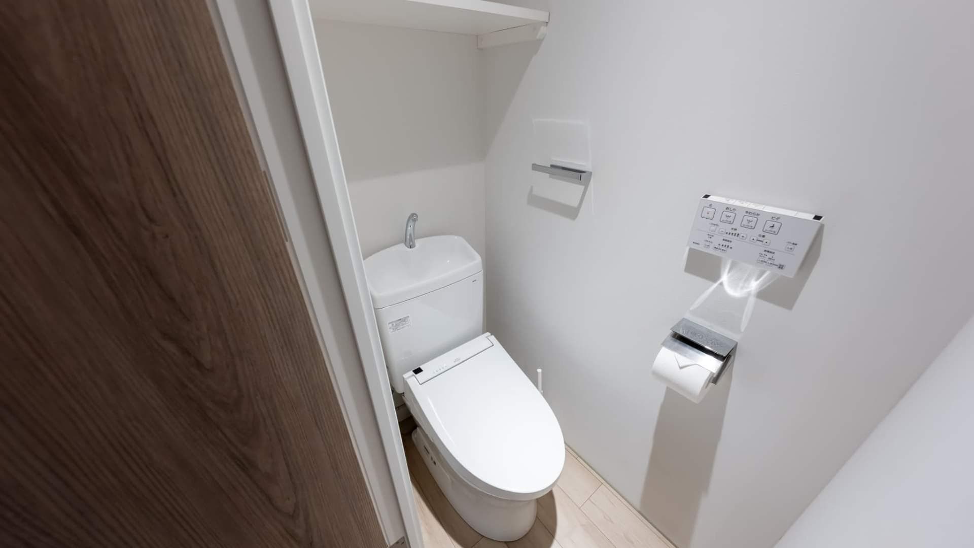 Room image 13