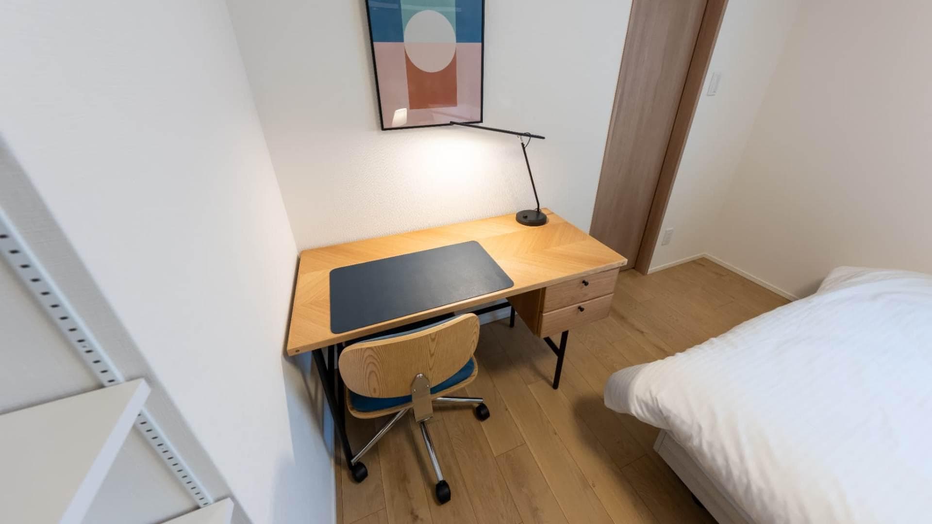 Room image 13