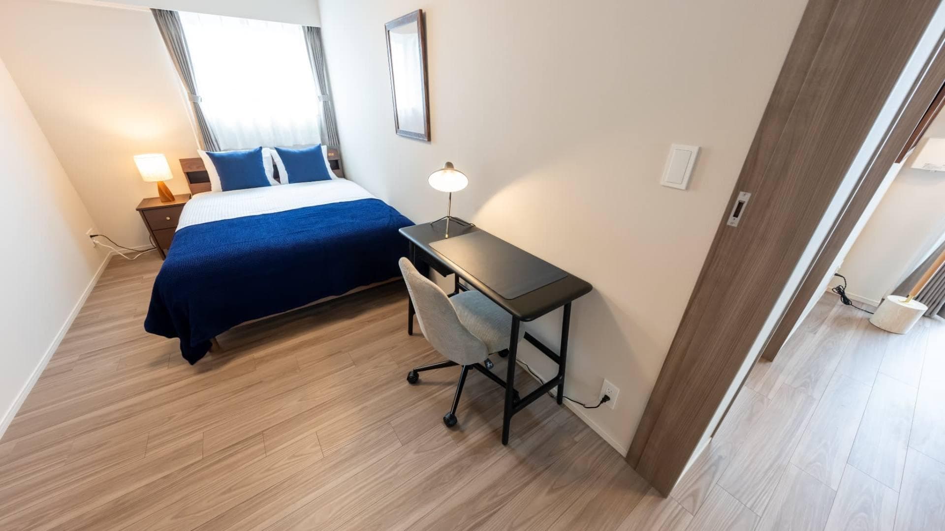 Room image 13