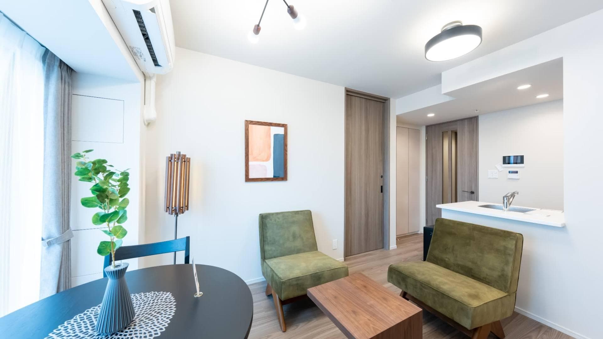Room image 11
