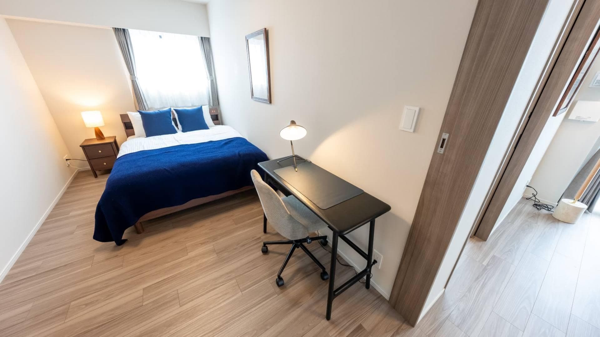 Room image 13