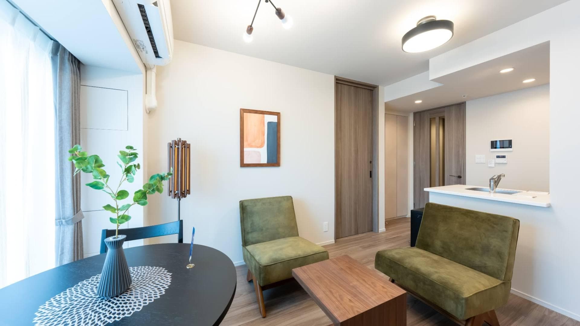 Room image 11